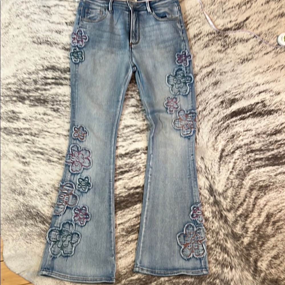 Oli & Hali Flare Jeans Floral Embroidery